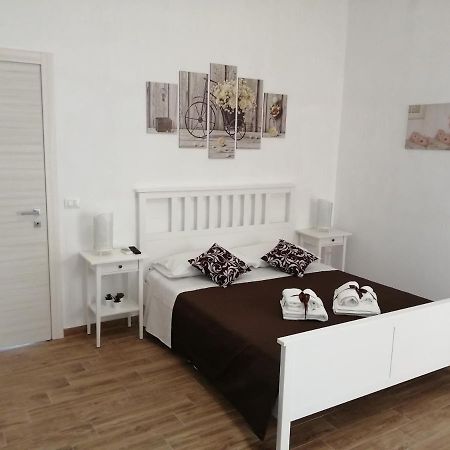 Casa Pasubio Apartment Syracuse ภายนอก รูปภาพ