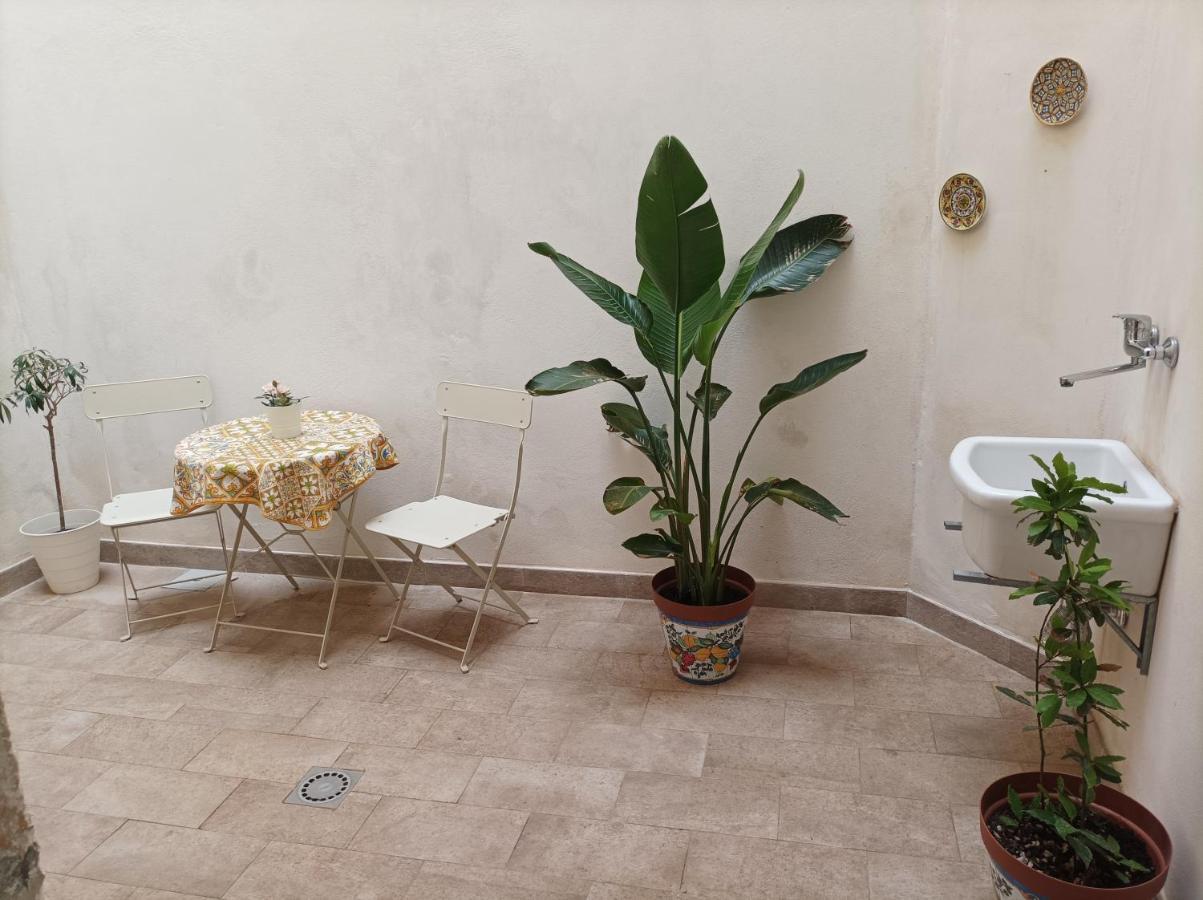 Casa Pasubio Apartment Syracuse ภายนอก รูปภาพ